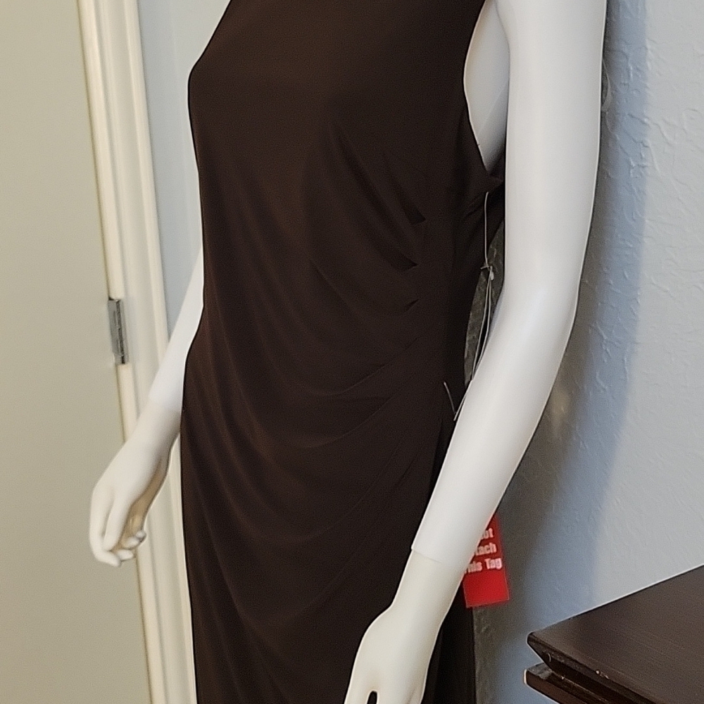 TRUE ENVY Chocolate Brown Ruched Sleeveless Bodycon Below Knee Boatneck Dress - Picture 3 of 9